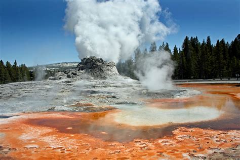 yellowstone park volcano eruption 2023